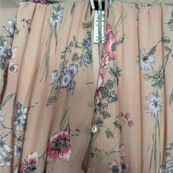 Fraiche by J Long Sleeved Floral Romper - Picture 4 of 5